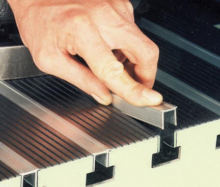 Cache-rainures rainure T 14x1000mm 