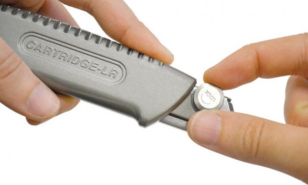 Cutter avec réservoir 18mm 